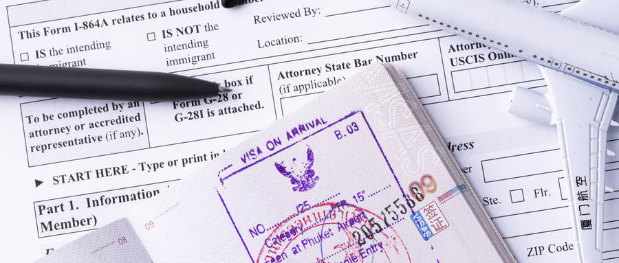 1660202892315206.jpg 摄图网_501424482_wx_移民国外留学出国签证(企业商用).jpg